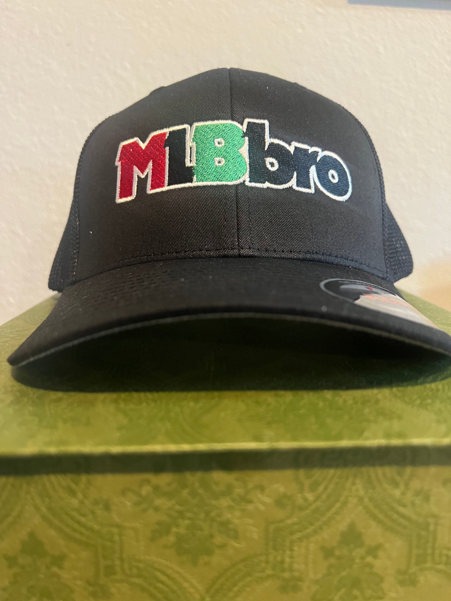 MLBbro Black Stretch Fit Mesh Back