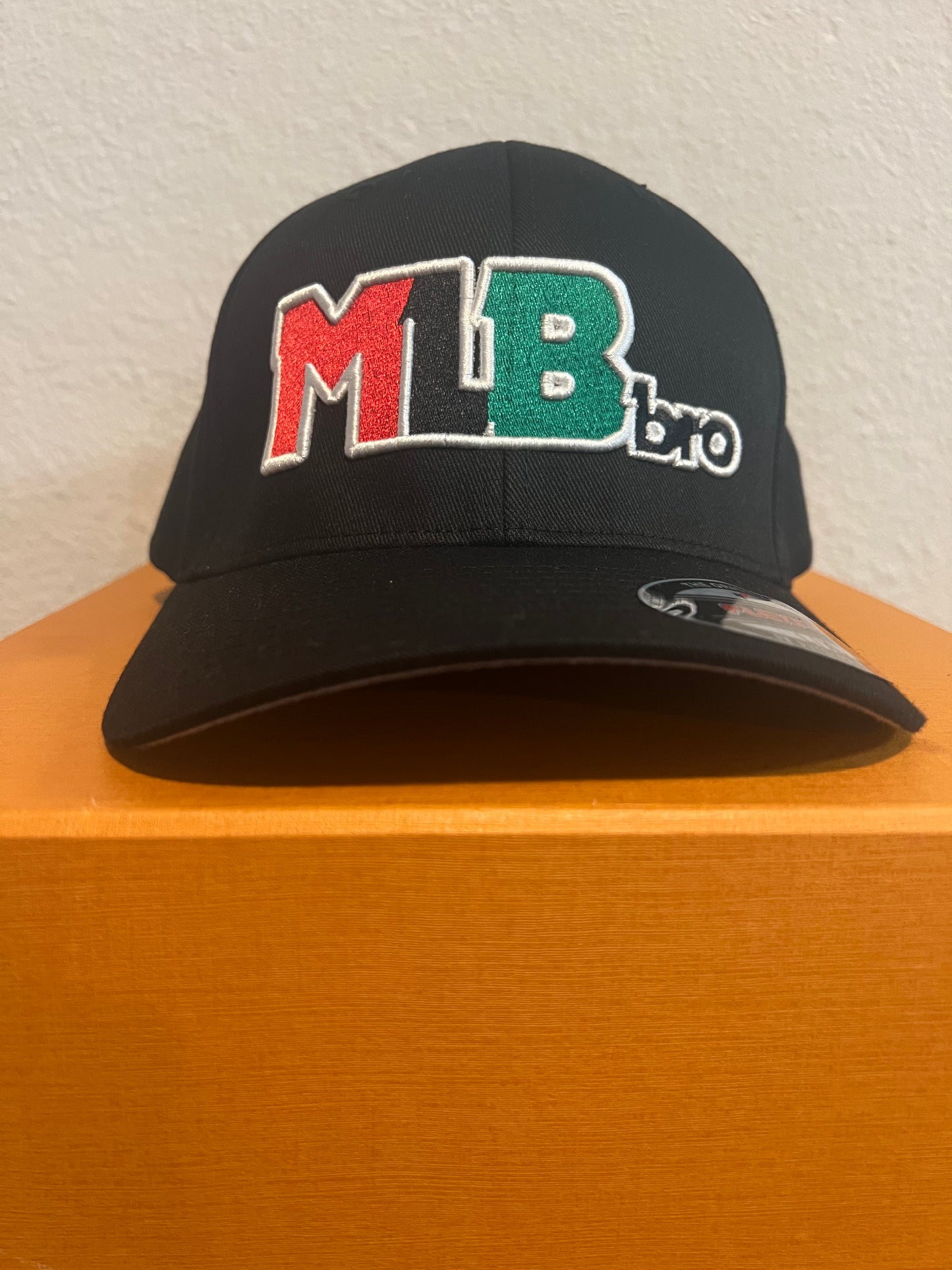 MLBbro Stretch Fit Hat